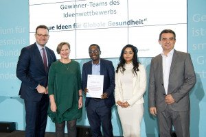 Award Ceremony "New Ideas for Global Health", Global Health Hub Germany. With Federal Minister Jen Spahn